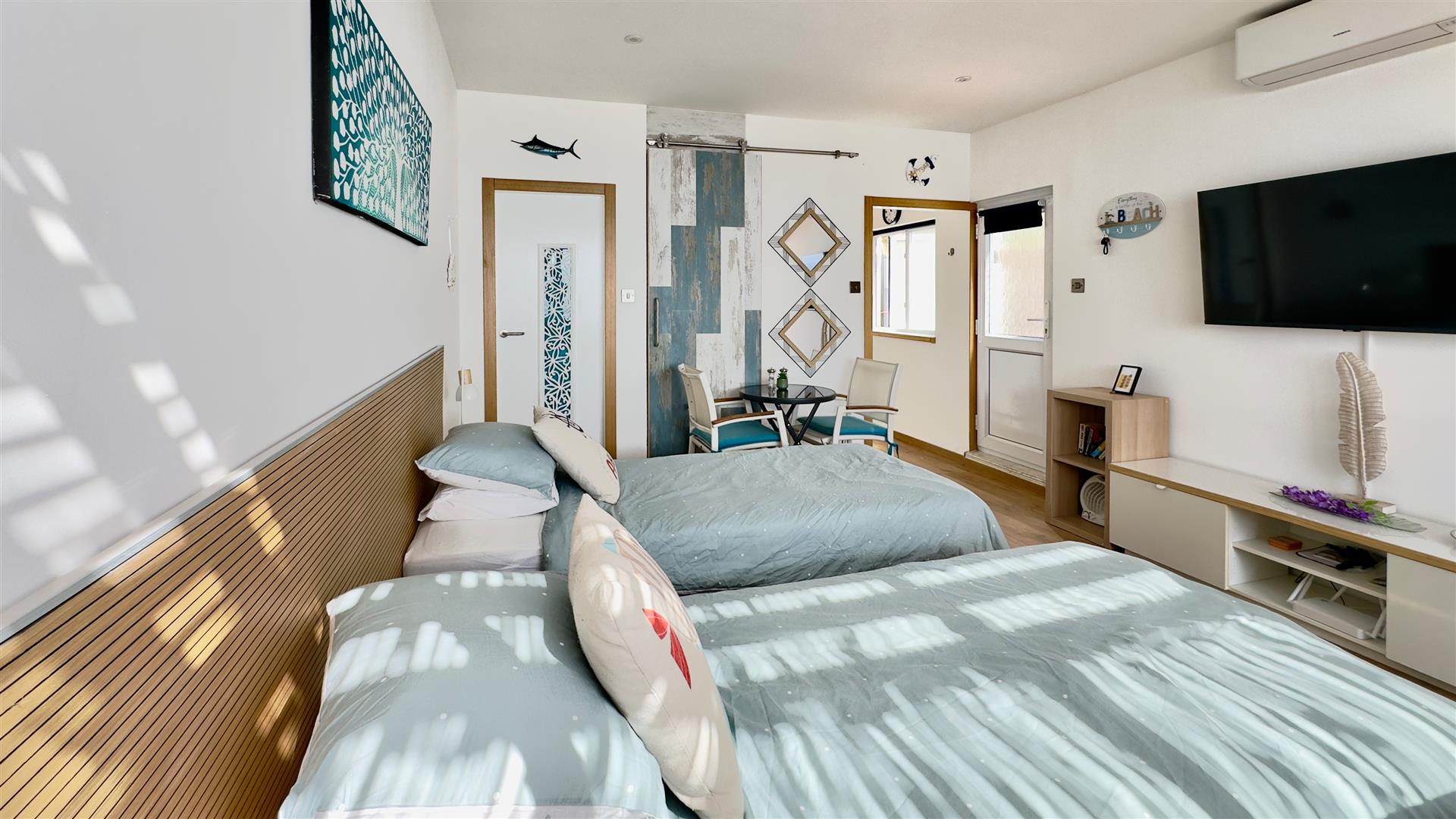 Image of Apartment - 1 Bathrooms for Sale in Both Worlds-Gibraltar, Image 2